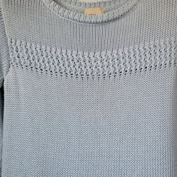 Elie Tahari Knit Sweater. - Picture 5 of 9